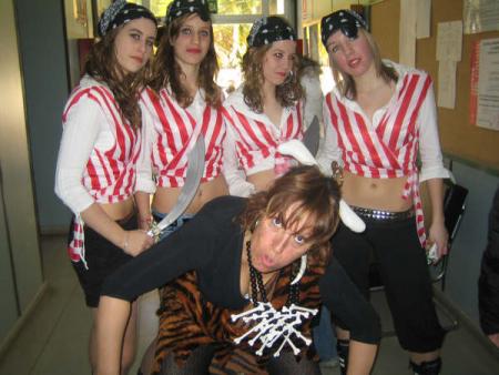 ESAS PIRATAS sexis